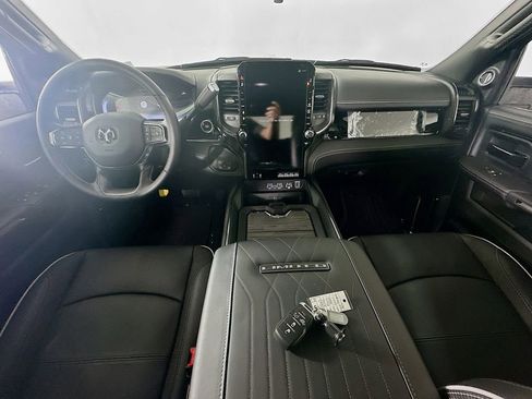 New 2025 RAM 3500 Limited image 9