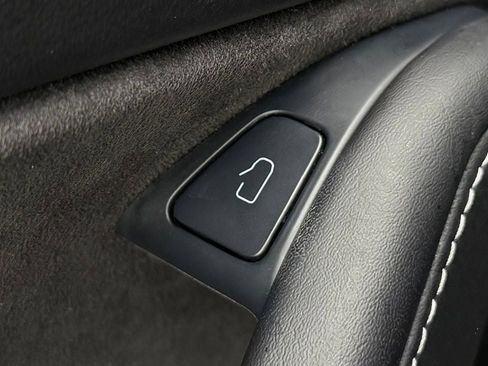 Used 2021 Tesla Model 3 Performance image 24