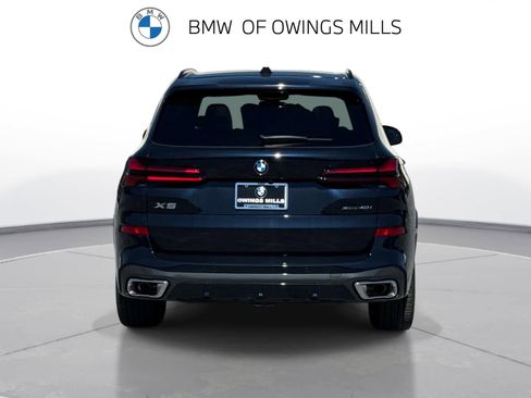New 2026 BMW X5 xDrive40i w/ M Sport Package AWD/4WD image 7