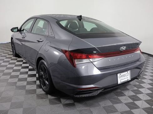 Used 2023 Hyundai Elantra SEL FWD image 6