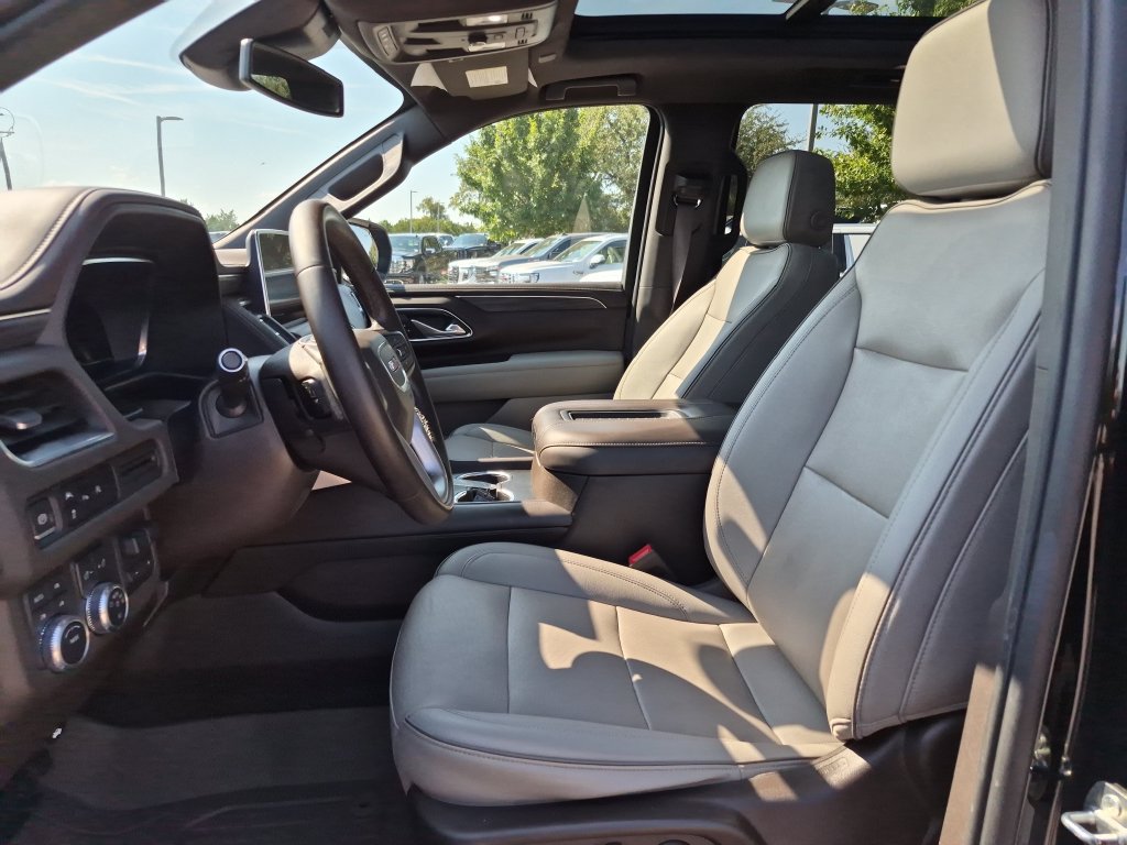 Used 2023 GMC Yukon XL SLT w/ Max Trailering Package AWD/4WD image 18