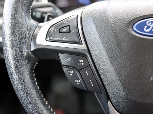 Certified 2019 Ford Fusion SE w/ Equipment Group 151A image 33