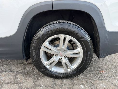 Used 2019 GMC Terrain SLE w/ Driver Convenience Package image 11