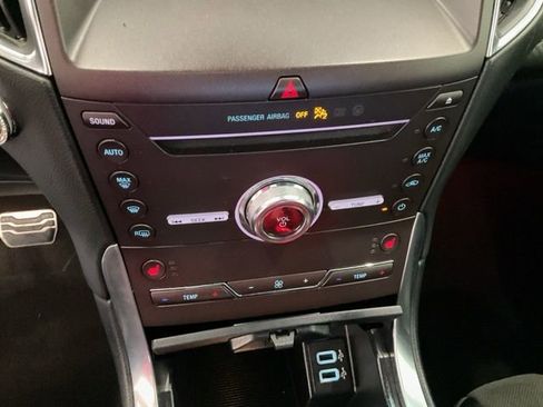 Used 2019 Ford Edge ST image 16