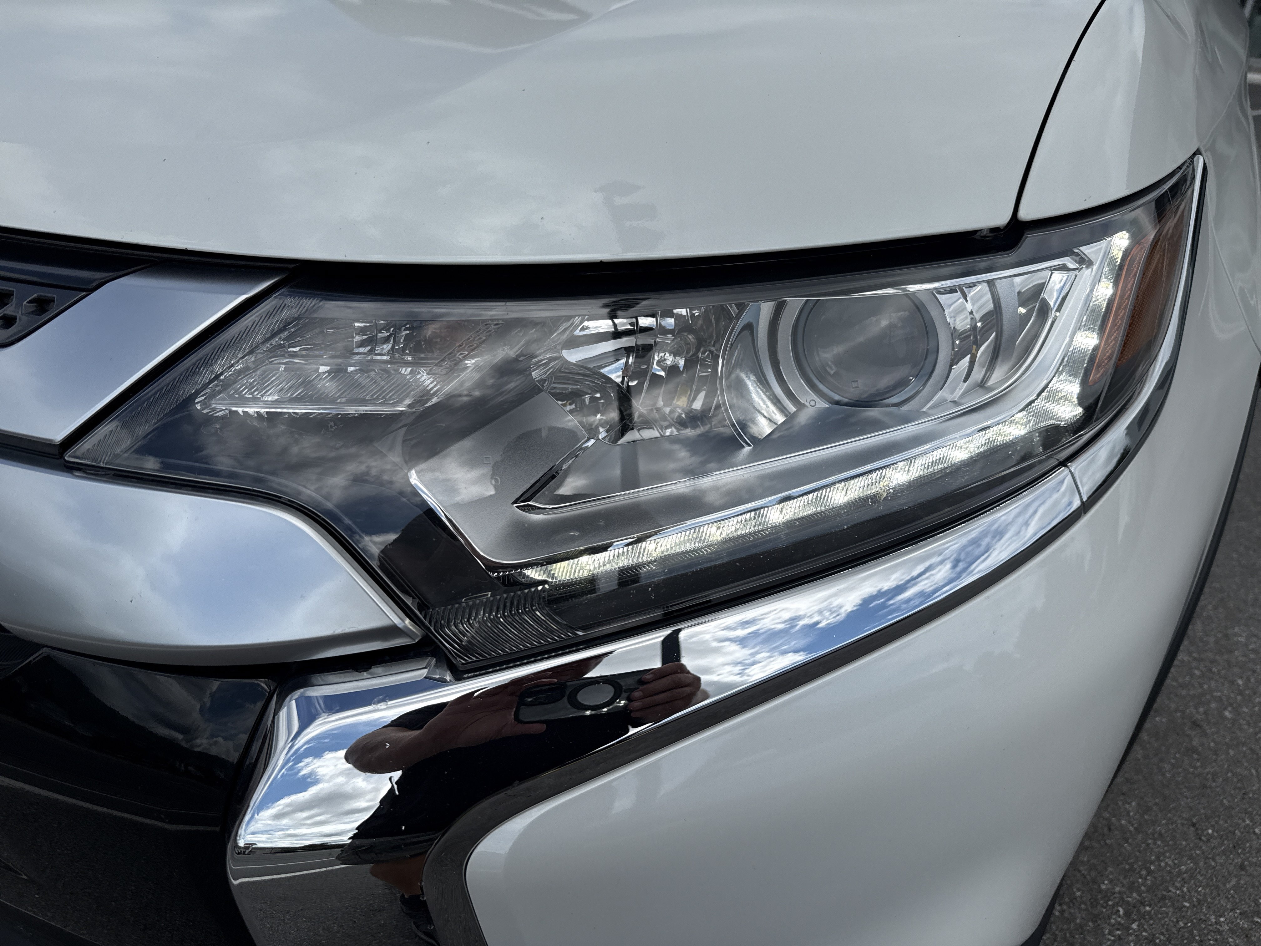 Used 2020 Mitsubishi Outlander ES AWD/4WD image 10