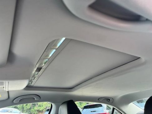 Used 2018 Volkswagen Jetta SE FWD image 11