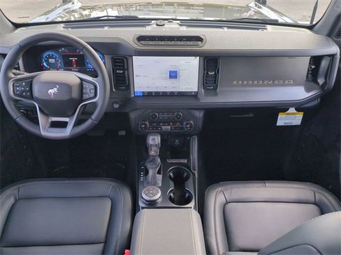 New 2025 Ford Bronco Badlands image 15