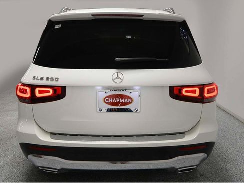 Used 2023 Mercedes-Benz GLB 250 image 4
