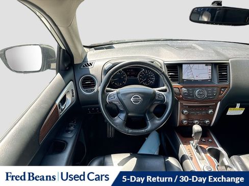 Used 2019 Nissan Pathfinder Platinum image 25