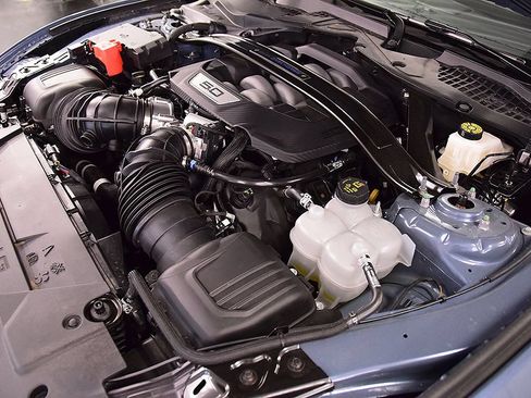 Used 2025 Ford Mustang Dark Horse RWD image 39