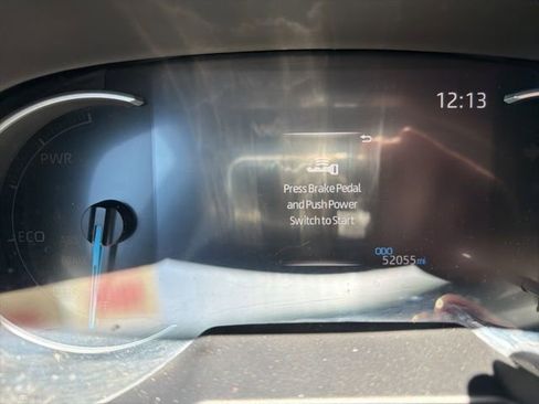 Certified 2024 Toyota RAV4 XLE AWD/4WD image 28