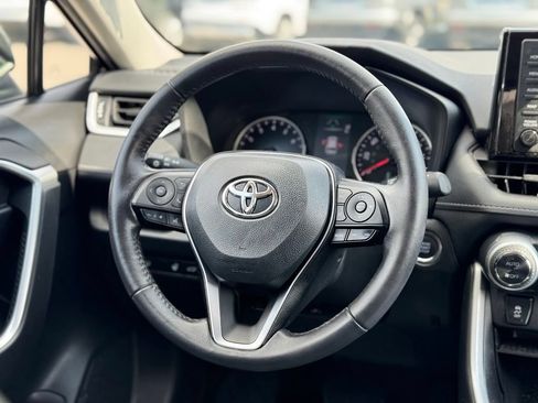 Used 2022 Toyota RAV4 XLE w/ Convenience Package AWD/4WD image 14