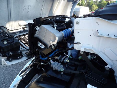 Used 2023 Ford F750 2WD Crew Cab Super Duty image 60