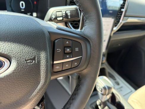 Used 2025 Ford Ranger Lariat w/ FX4 Off-Road Package AWD/4WD image 20