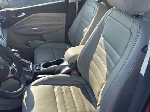 Used 2017 Ford C-MAX Energi SE w/ Equipment Group 402A image 6