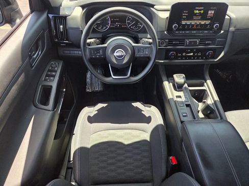 Used 2024 Nissan Pathfinder S FWD image 13