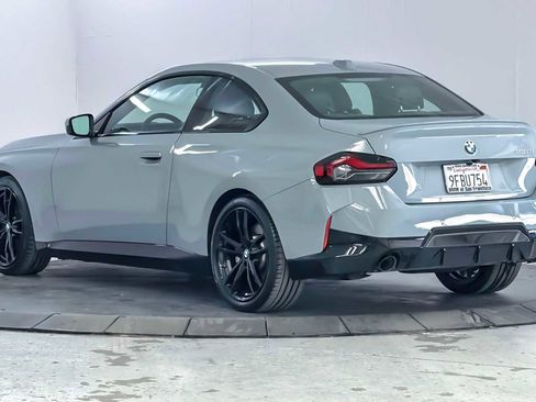 Used 2023 BMW 230i Coupe w/ M Sport Package image 6