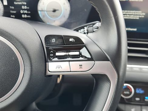 Used 2025 Hyundai Elantra Limited FWD image 30