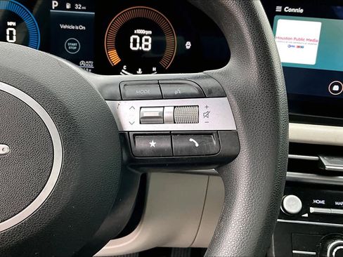 Certified 2025 Hyundai Tucson SE image 23