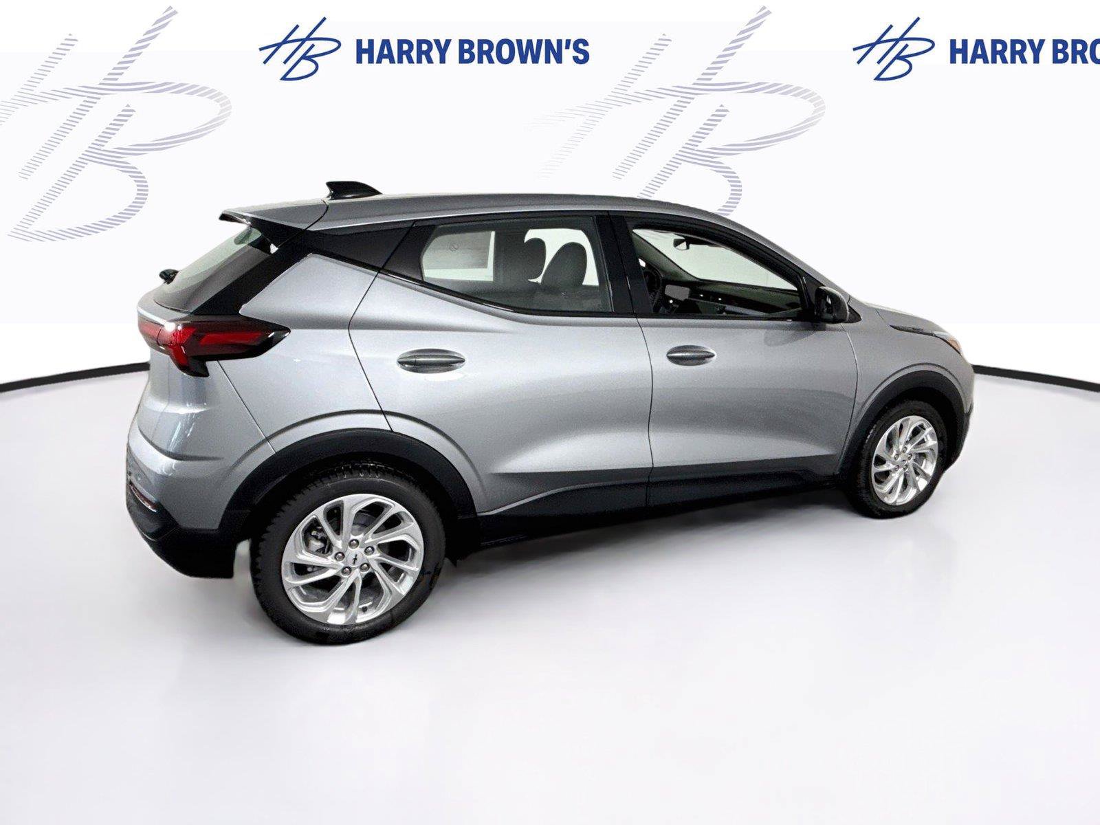New 2027 Chevrolet Bolt LT w/ Comfort Package FWD image 31