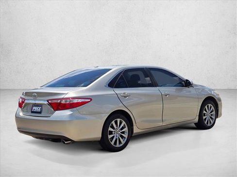 Used 2015 Toyota Camry XLE FWD image 5