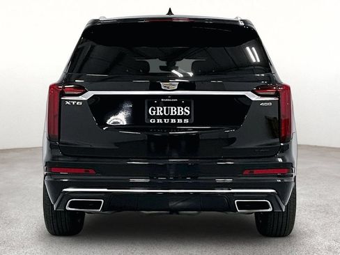 Used 2023 Cadillac XT6 Premium Luxury w/ Technology Package FWD image 5