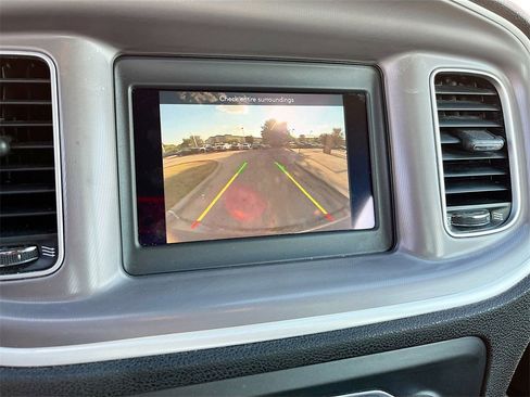 Used 2022 Dodge Charger SXT image 13