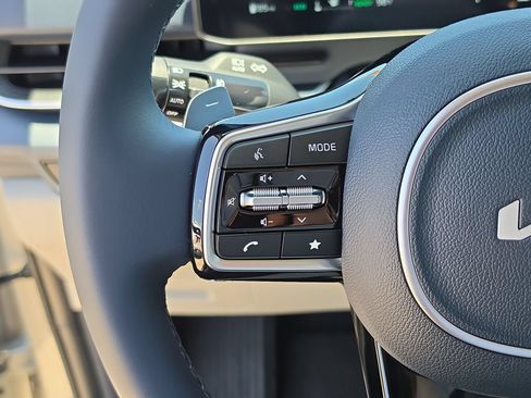 New 2026 Kia Carnival SX FWD image 32