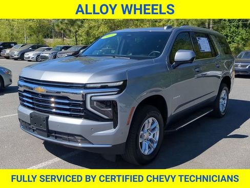 Used 2025 Chevrolet Tahoe LT AWD/4WD image 12
