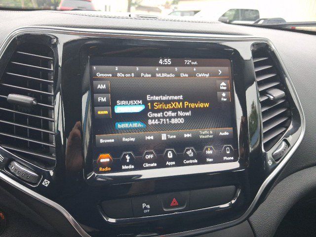 Used 2019 Jeep Cherokee Limited w/ Luxury Group AWD/4WD image 34