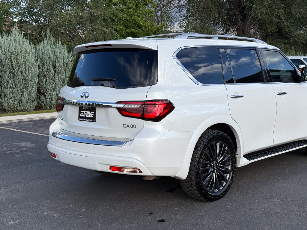 Used 2024 INFINITI QX80 Sensory w/ Cargo Package AWD/4WD image 9