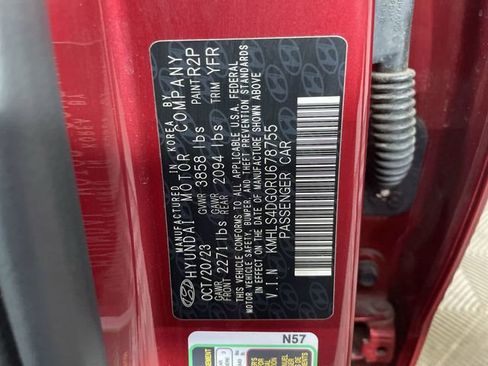 Used 2024 Hyundai Elantra SEL w/ Convenience Package image 48