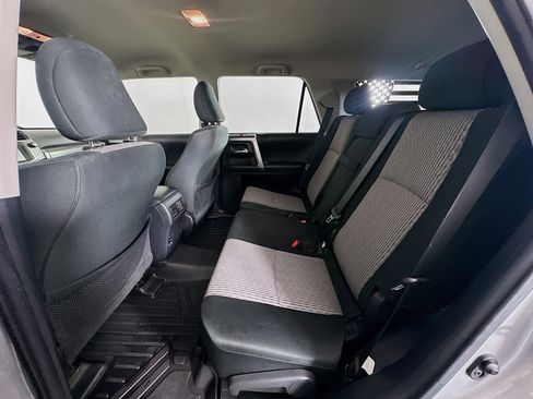 Used 2016 Toyota 4Runner SR5 image 27