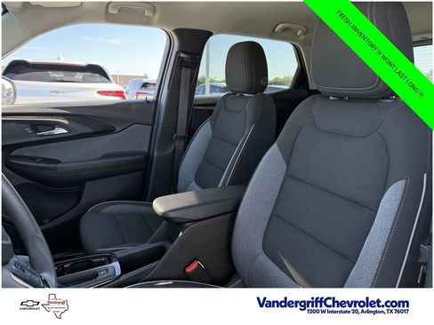 Used 2023 Chevrolet TrailBlazer LT FWD image 21