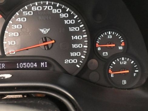 Used 2002 Chevrolet Corvette Convertible w/ Preferred Equipment Group2 RWD image 13