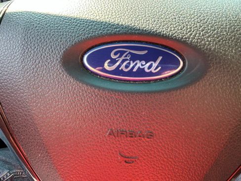 Used 2016 Ford Explorer XLT w/ Equipment Group 202A AWD/4WD image 21