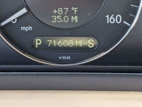 Used 2008 Mercedes-Benz CLK 350 Coupe image 29