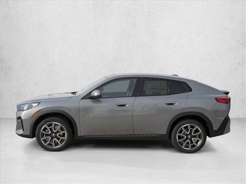 Used 2026 BMW X2 xDrive28i w/ Convenience Package AWD/4WD image 5