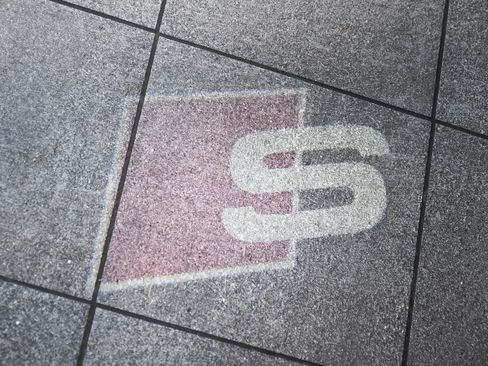 Used 2022 Audi SQ8 Premium Plus w/ Executive Package image 19