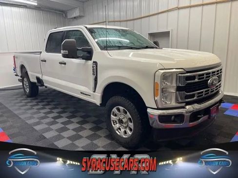 Used 2023 Ford F250 XLT image 1