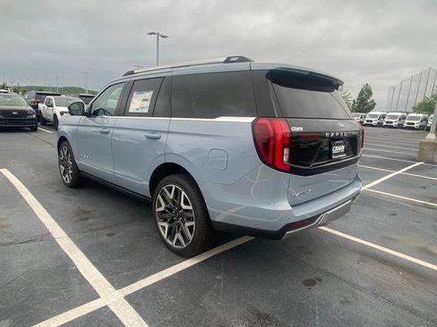 New 2025 Ford Expedition Platinum w/ Platinum Ultimate Package AWD/4WD image 5