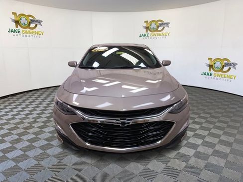 Used 2022 Chevrolet Malibu RS image 3