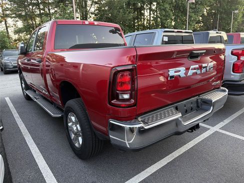 Used 2026 RAM 2500 Big Horn AWD/4WD image 6
