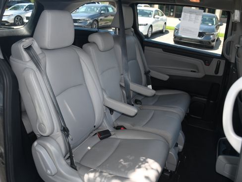 Used 2024 Honda Odyssey Touring image 21