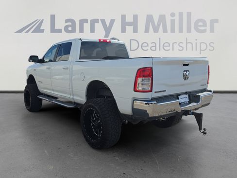 Used 2022 RAM 2500 Big Horn AWD/4WD image 3