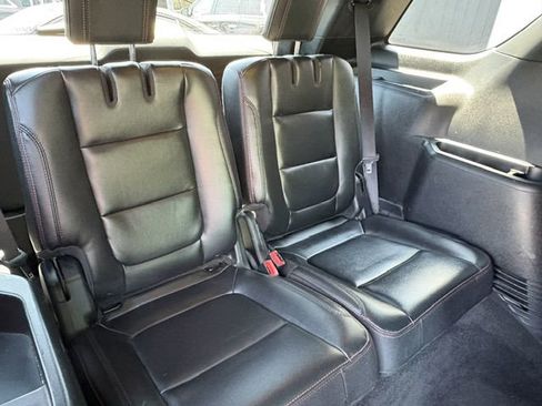 Used 2017 Ford Explorer Sport AWD/4WD image 24