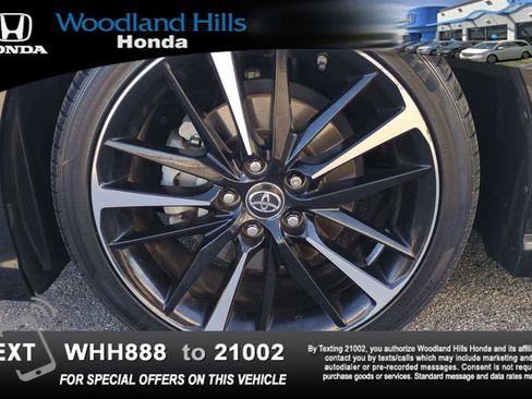 Used 2018 Toyota Camry XSE image 25