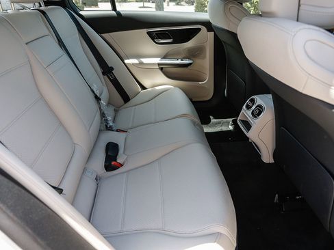 New 2025 Mercedes-Benz C 300 4MATIC Sedan image 18