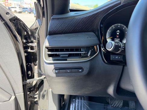 Used 2025 INFINITI QX60 Autograph w/ Cargo Package AWD/4WD image 12