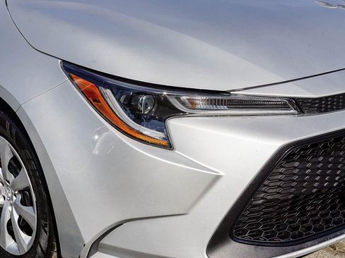 Used 2021 Toyota Corolla LE w/ Carpet Mat Package (TMS) image 10